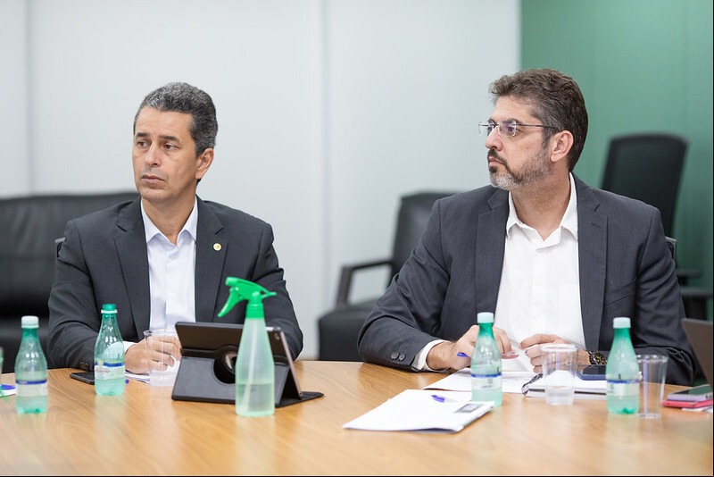 Presidente da Comissão, Muni Lourenço, e o coordenador de Sustentabilidade, Nelson Ananias Filho