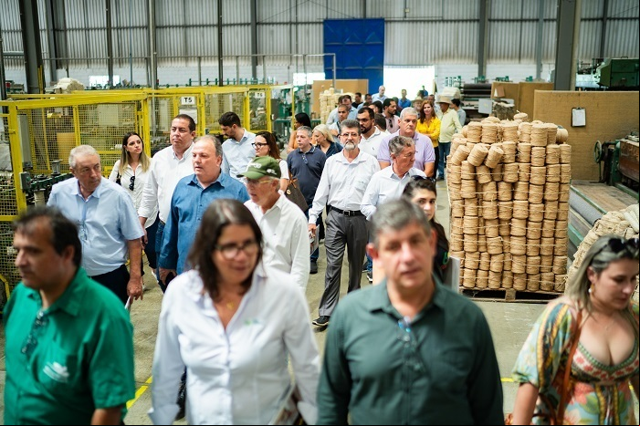 Grupo conheceu o processo de beneficiamento do sisal