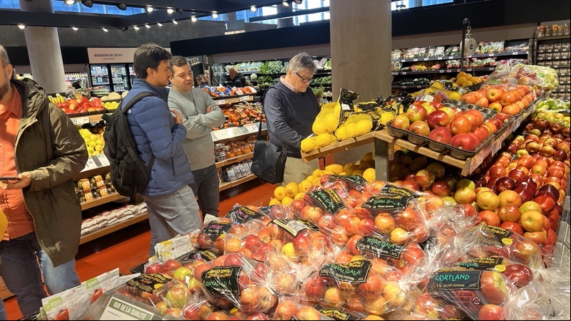 Visita técnica ao Provigo Centre Bell, varejista de alimentos.