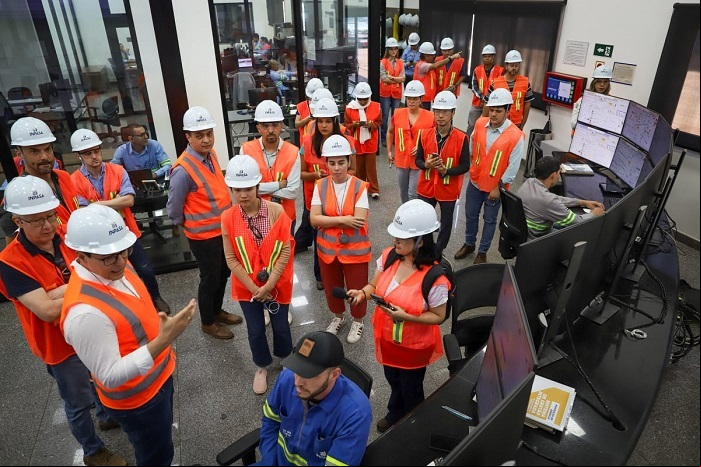 Sala de controle da unidade
