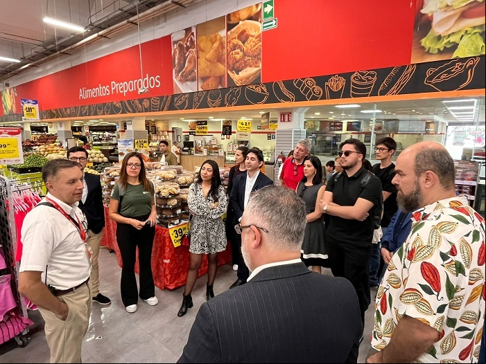 Empresários rurais fazem visitas a supermercados e distribuidoras