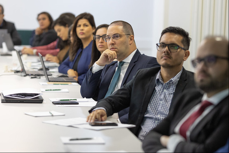 Advogados das federações acompanham capacitação.